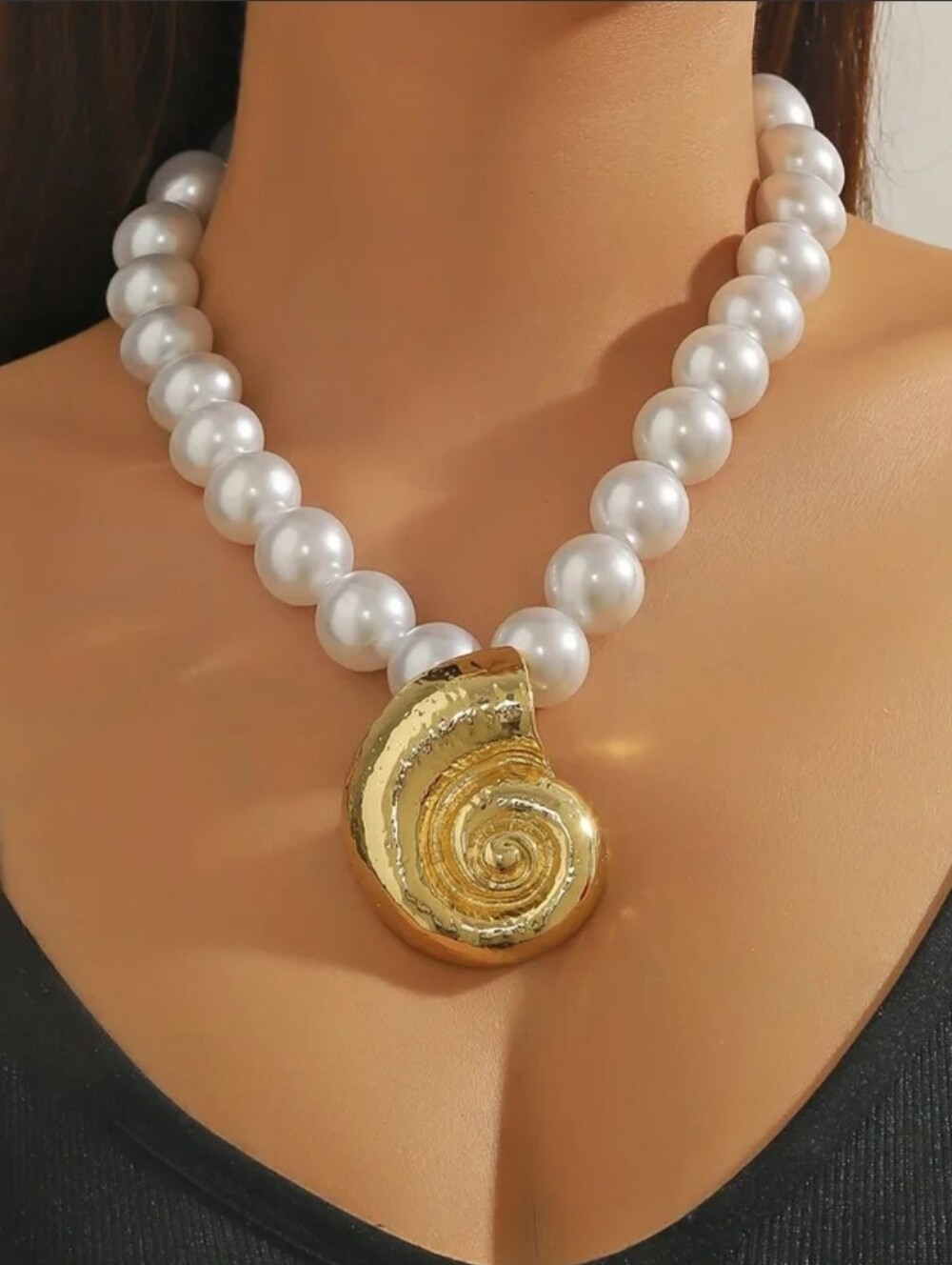 Bold Pearl Bead Necklace with Gold-Tone Spiral Sea Shell